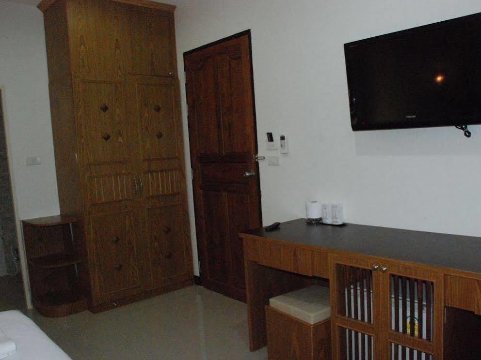 Ud Residence Udon Thani Esterno foto