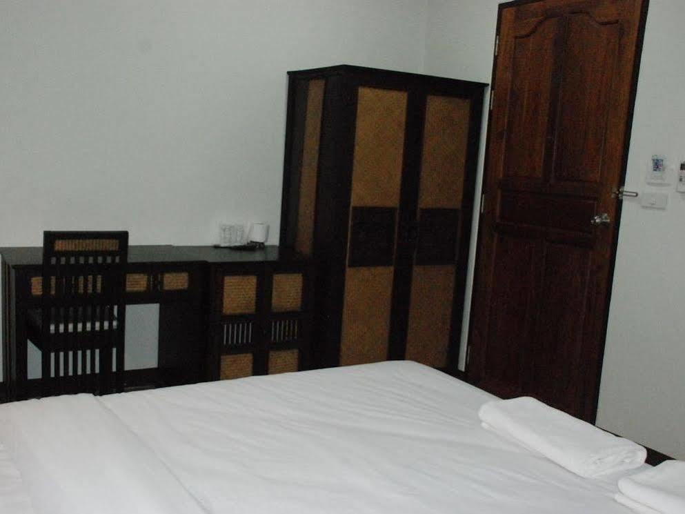 Ud Residence Udon Thani Esterno foto