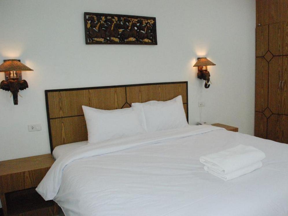 Ud Residence Udon Thani Esterno foto